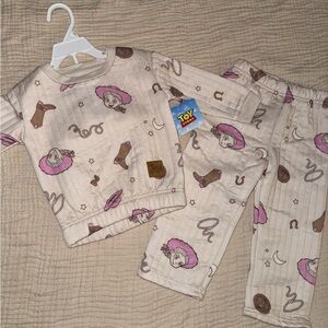 Disney Toy Story Set - Pink and Cream Cowgirl Jessie